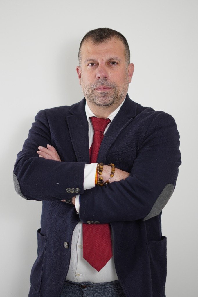 Javier Bascón Santos — Dirección financiera, estructura y control